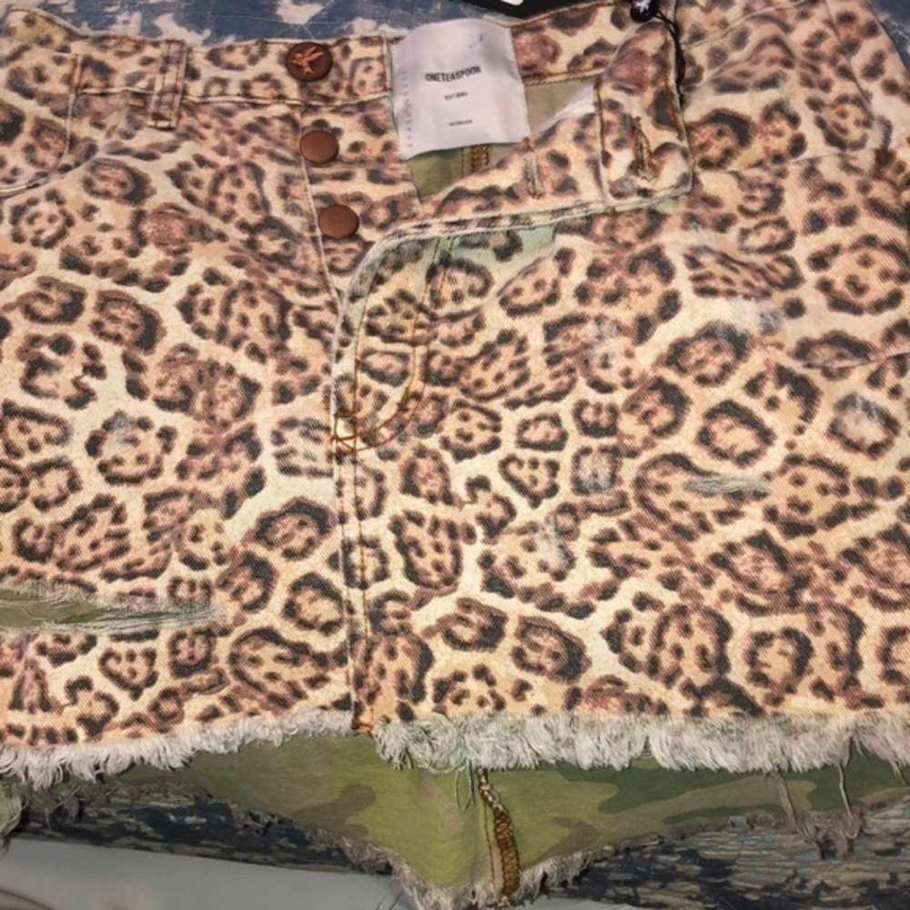 One Teaspoon Size 27 new with tags‎ leopard vanguard skirt size 27